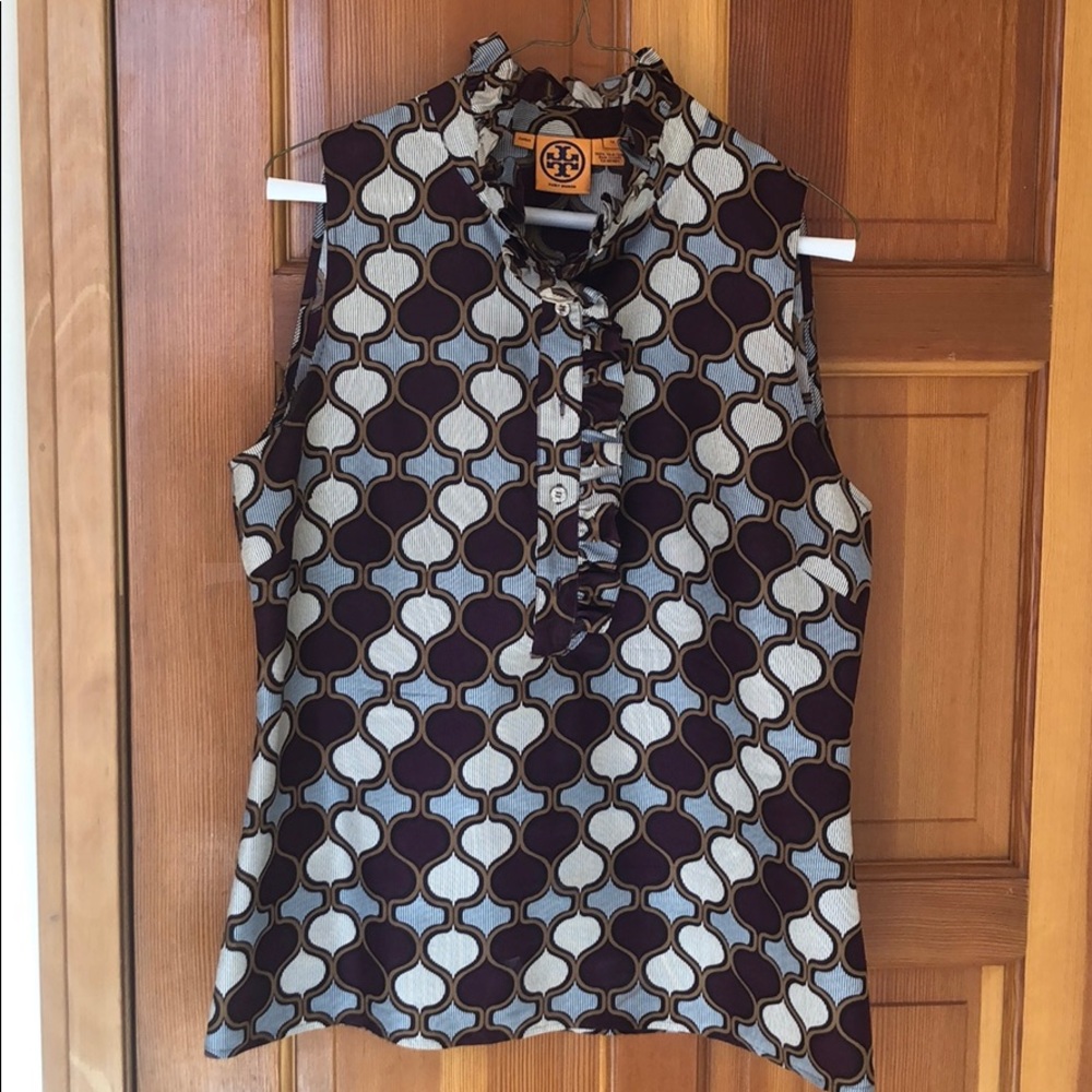 High neck with ruffles blouse
